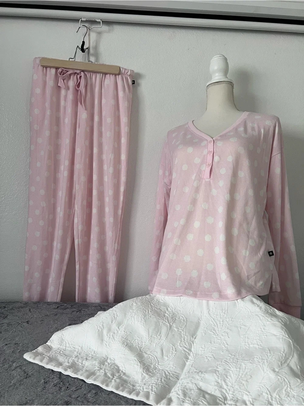 Kate Spade Pink White Polka Dot Pajama Set Size M NWOT